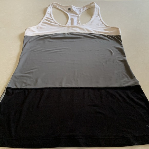 Xersion Semi Fit Racerback Workout Tank Size Large Black Grey White Color Block - Picture 2 of 6
